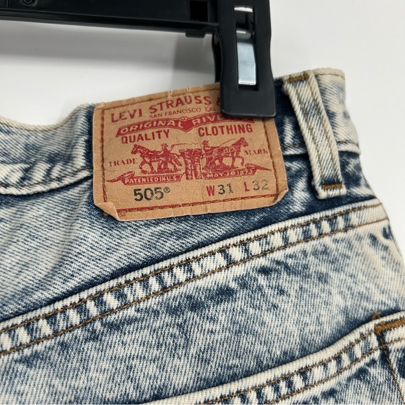 Levi's vintage 505 Regular fit American flag cut off Jean denim shorts size 31” - Picture 5 of 11